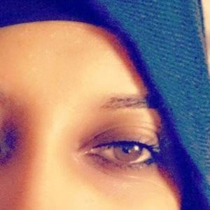 Meet your Posher, Muna